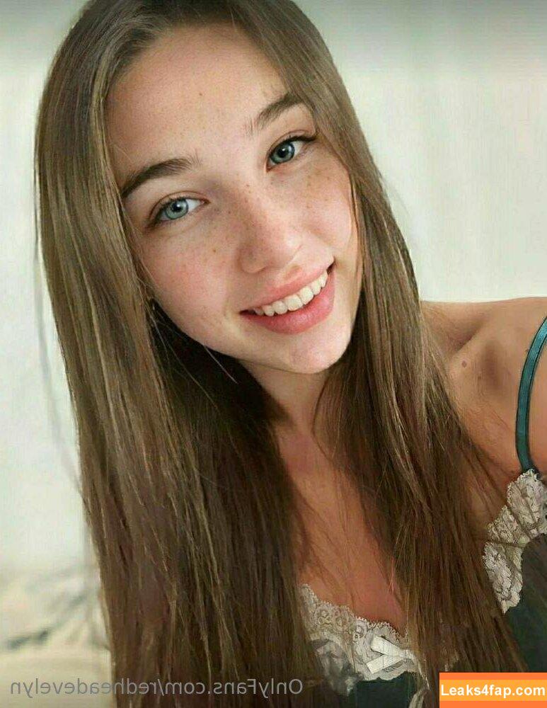 redheadevelyn / yourredheadevelyn leaked photo photo #0098