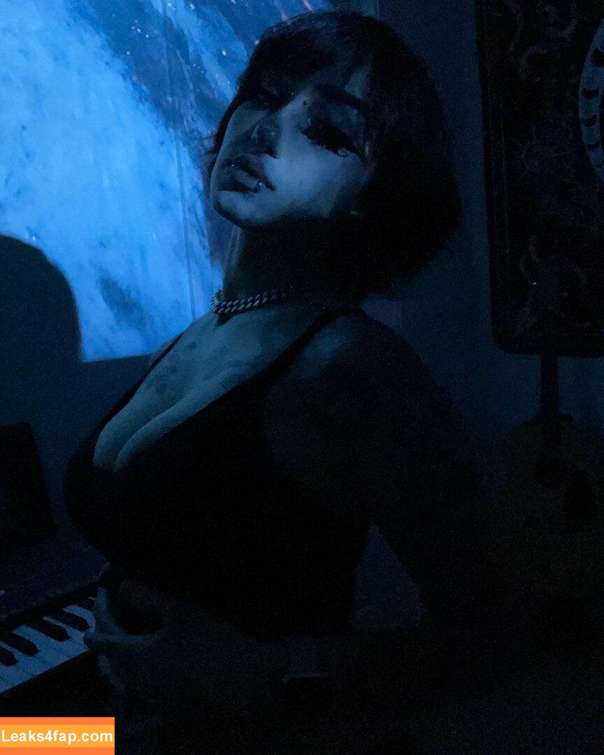 Redroomromance / Pinkroomromance / Rozr / https: / onlyredroom leaked photo photo #0021