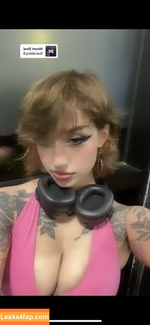 Redroomromance / Pinkroomromance / Rozr / https: / onlyredroom leaked photo photo #0069