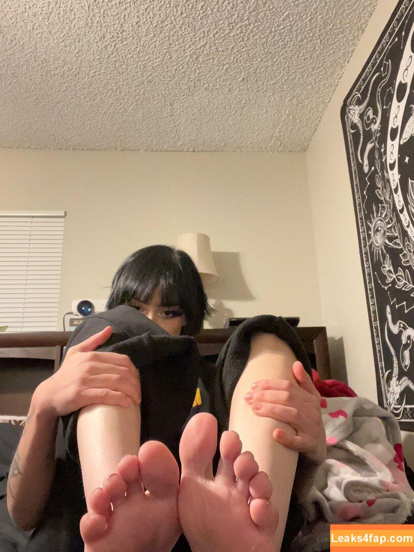 Redroomromance / Pinkroomromance / Rozr / https: / onlyredroom leaked photo photo #0077