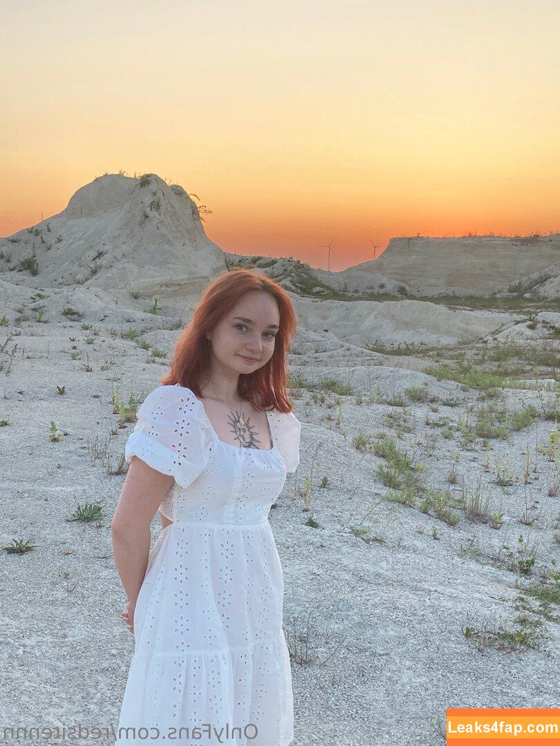 redsirennn /  leaked photo photo #0002