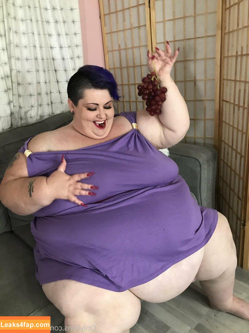 reenayestarr /  leaked photo photo #0009