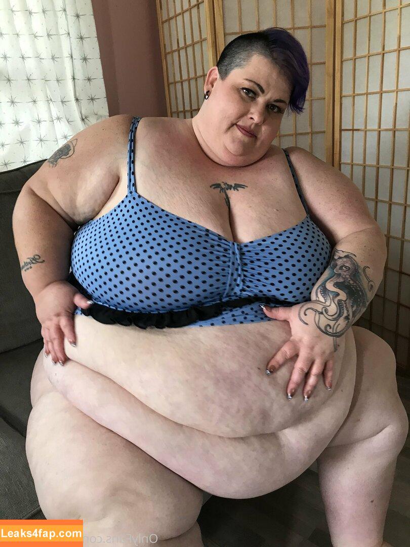 reenayestarr /  leaked photo photo #0042