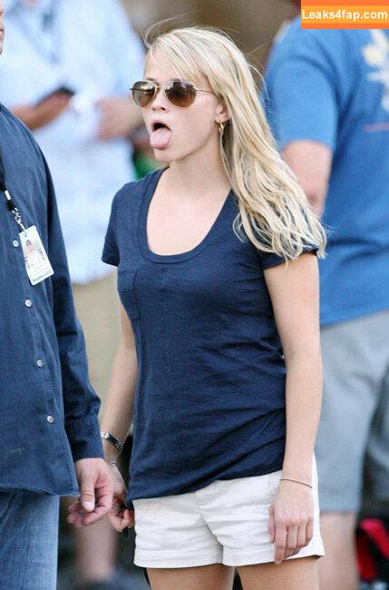 Reese Witherspoon / reesew / reesewitherspoon leaked photo photo #0221