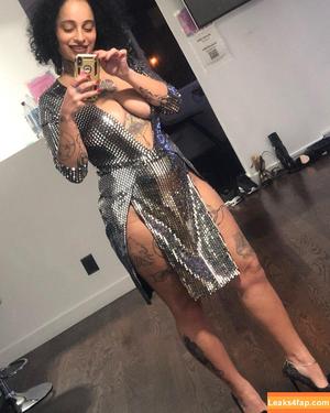 Reeses Pieces photo #0056