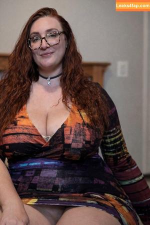 RefashionedHippie photo #0029