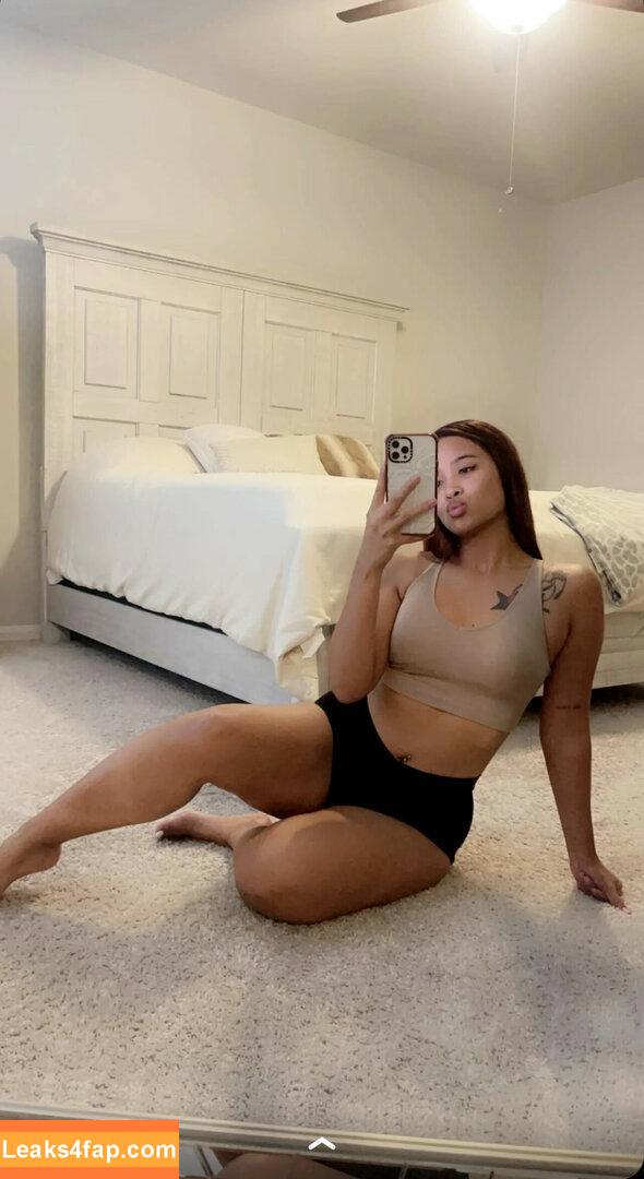 Regina Unite / regina_unite / reginaunite_fit leaked photo photo #0249