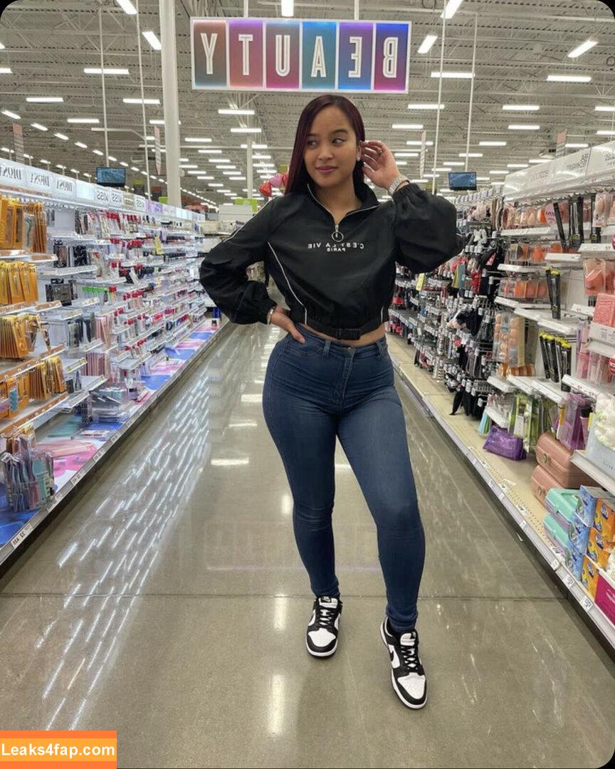 Regina Unite / regina_unite / reginaunite_fit leaked photo photo #0310