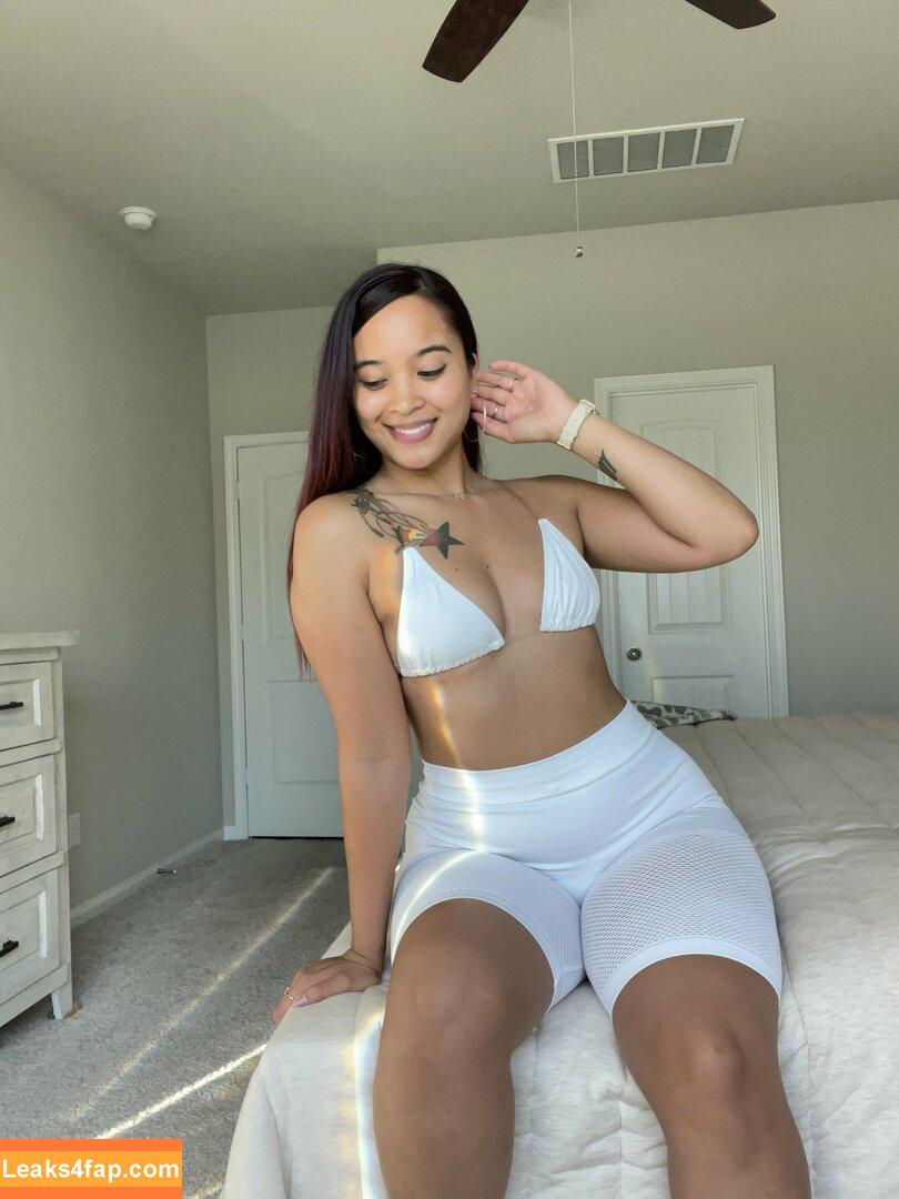 Regina Unite / regina_unite / reginaunite_fit leaked photo photo #0344