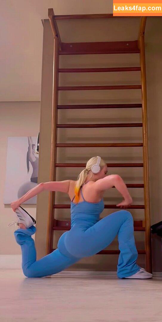 Renata Schneider / renata.c.schneider leaked photo photo #0014