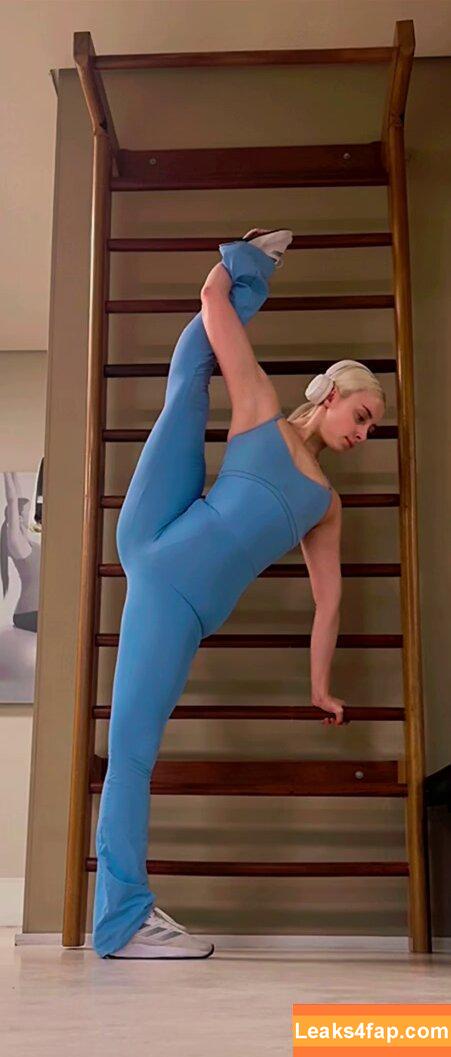 Renata Schneider / renata.c.schneider leaked photo photo #0021