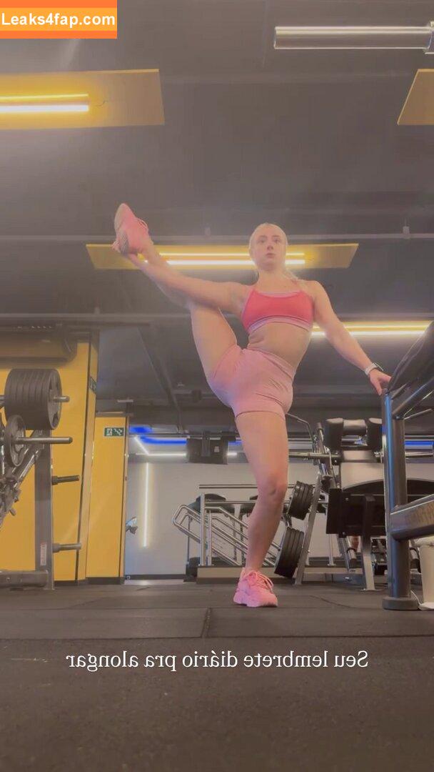 Renata Schneider / renata.c.schneider leaked photo photo #0065