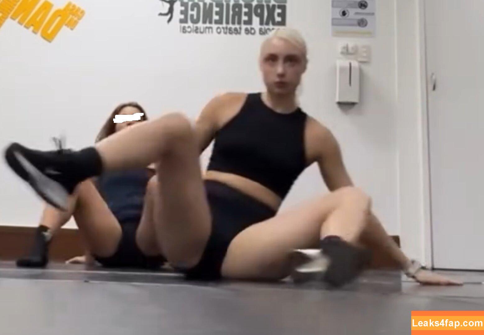 Renata Schneider / renata.c.schneider leaked photo photo #0069