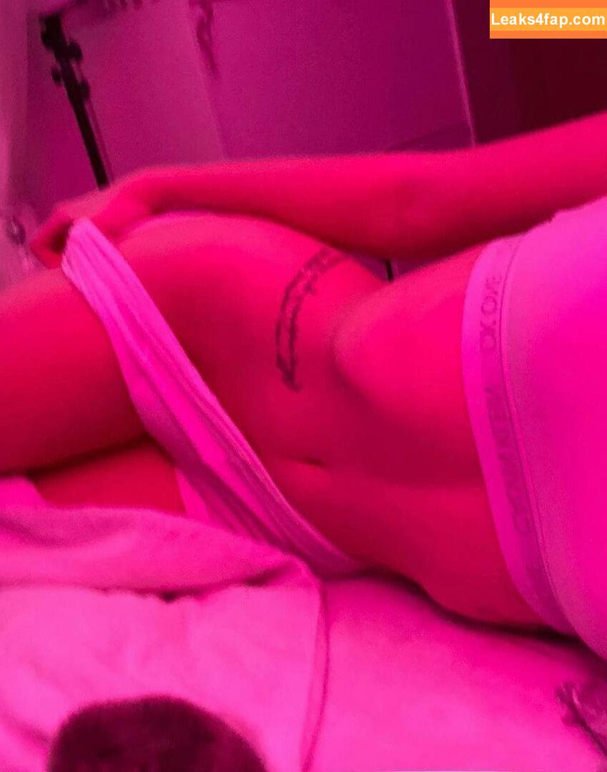 Renata Valliulina / Renata Ri / Renatarii / Riwww / renata_ri / renatarrii слитое фото фото #0015