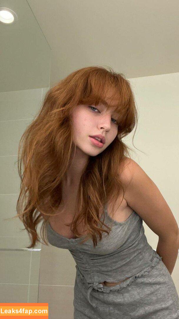 Renata Valliulina / Renata Ri / Renatarii / Riwww / renata_ri / renatarrii leaked photo photo #0100