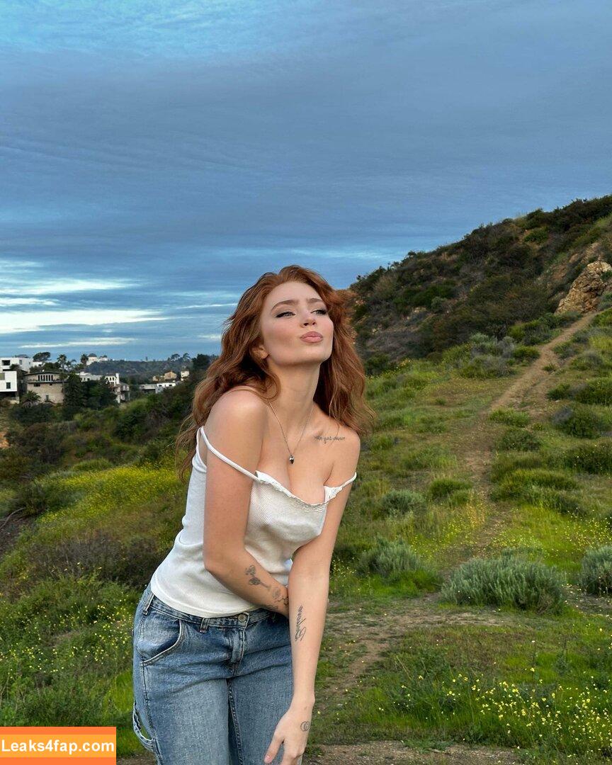 Renatarii / Renata Ri / renata_ri / renatarrii leaked photo photo #0054