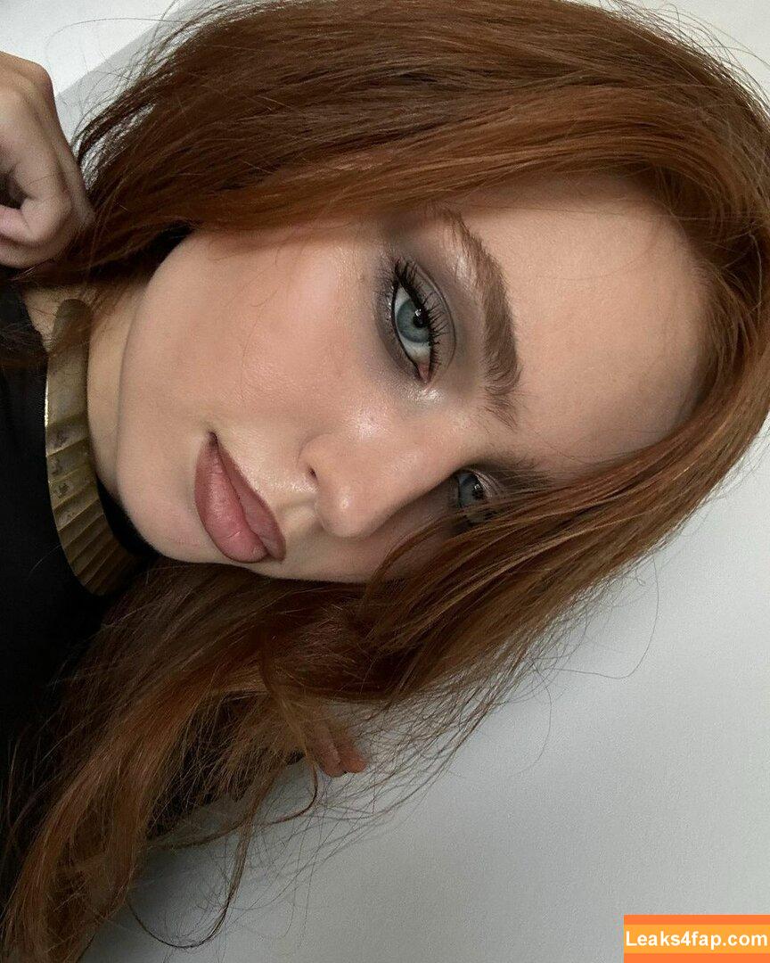 Renatarii / Renata Ri / renata_ri / renatarrii leaked photo photo #0215