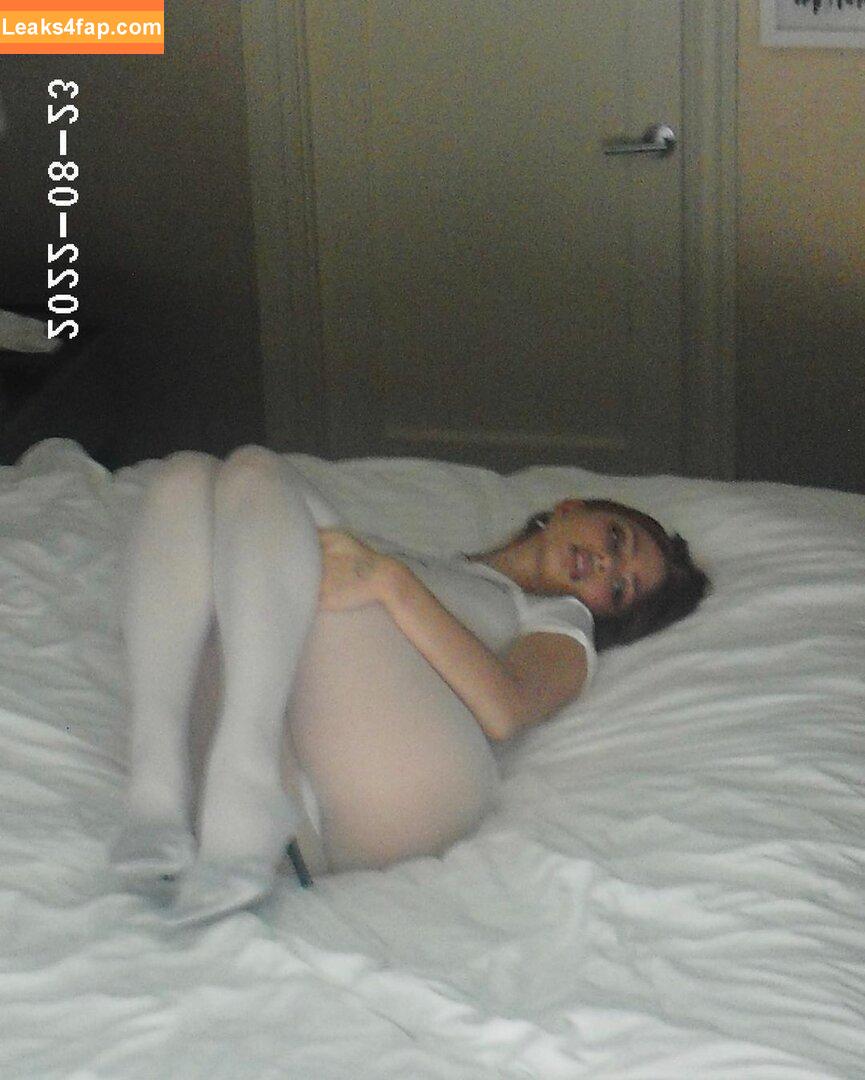 Renatarii / Renata Ri / renata_ri / renatarrii leaked photo photo #0322