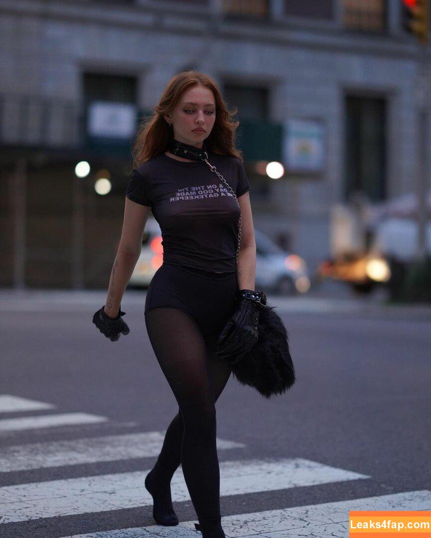 Renatarii / Renata Ri / renata_ri / renatarrii leaked photo photo #0354