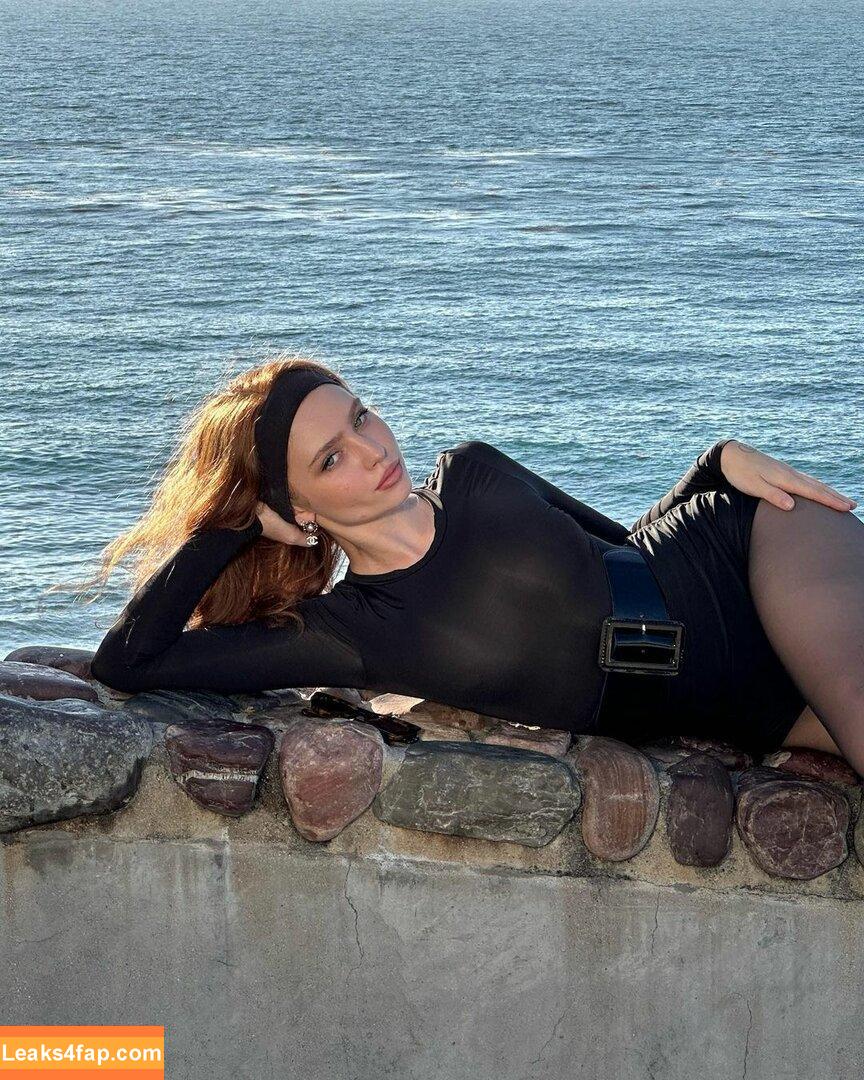 Renatarii / Renata Ri / renata_ri / renatarrii leaked photo photo #0362