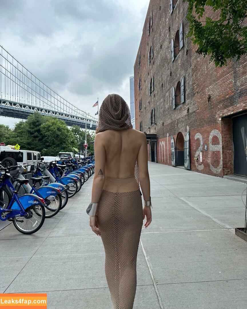 Renatarii / Renata Ri / renata_ri / renatarrii leaked photo photo #0373