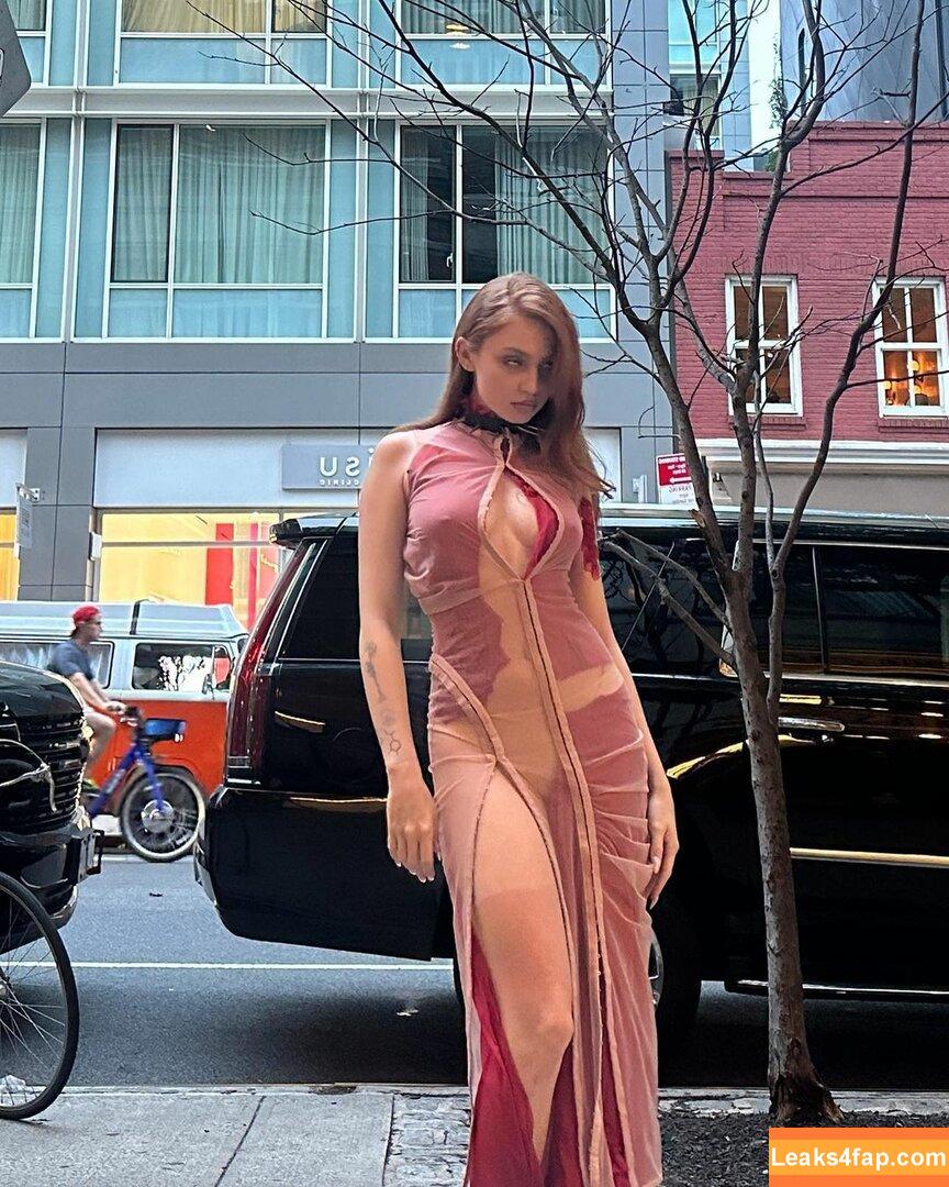 Renatarii / Renata Ri / renata_ri / renatarrii leaked photo photo #0383