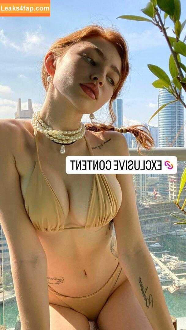 Renatarii / Renata Ri / renata_ri / renatarrii leaked photo photo #0514