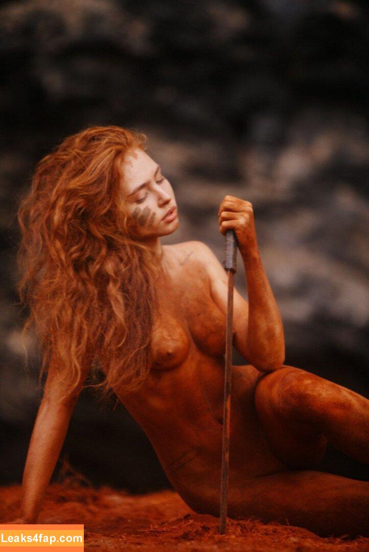 Renatarii / Renata Ri / renata_ri / renatarrii leaked photo photo #0925