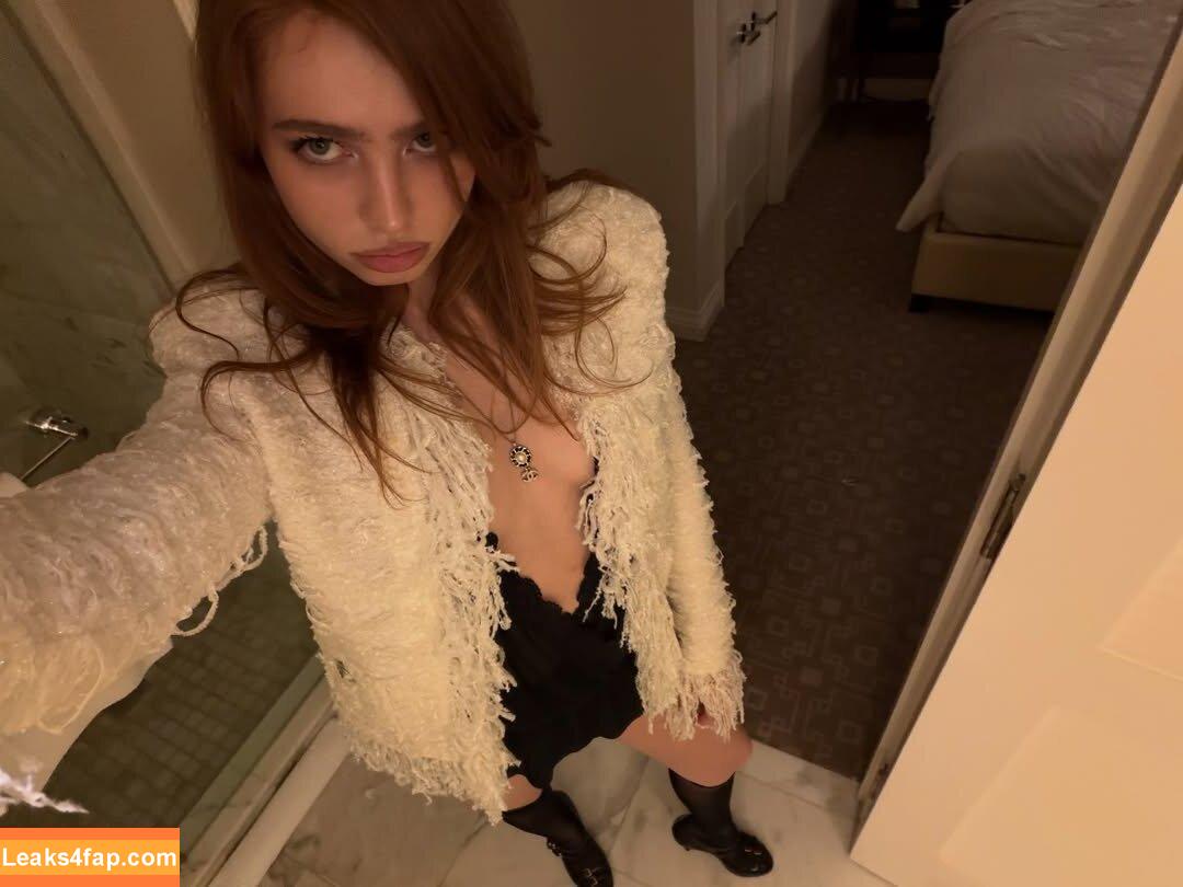 Renatarii / Renata Ri / renatari / renatarrii leaked photo photo #0932