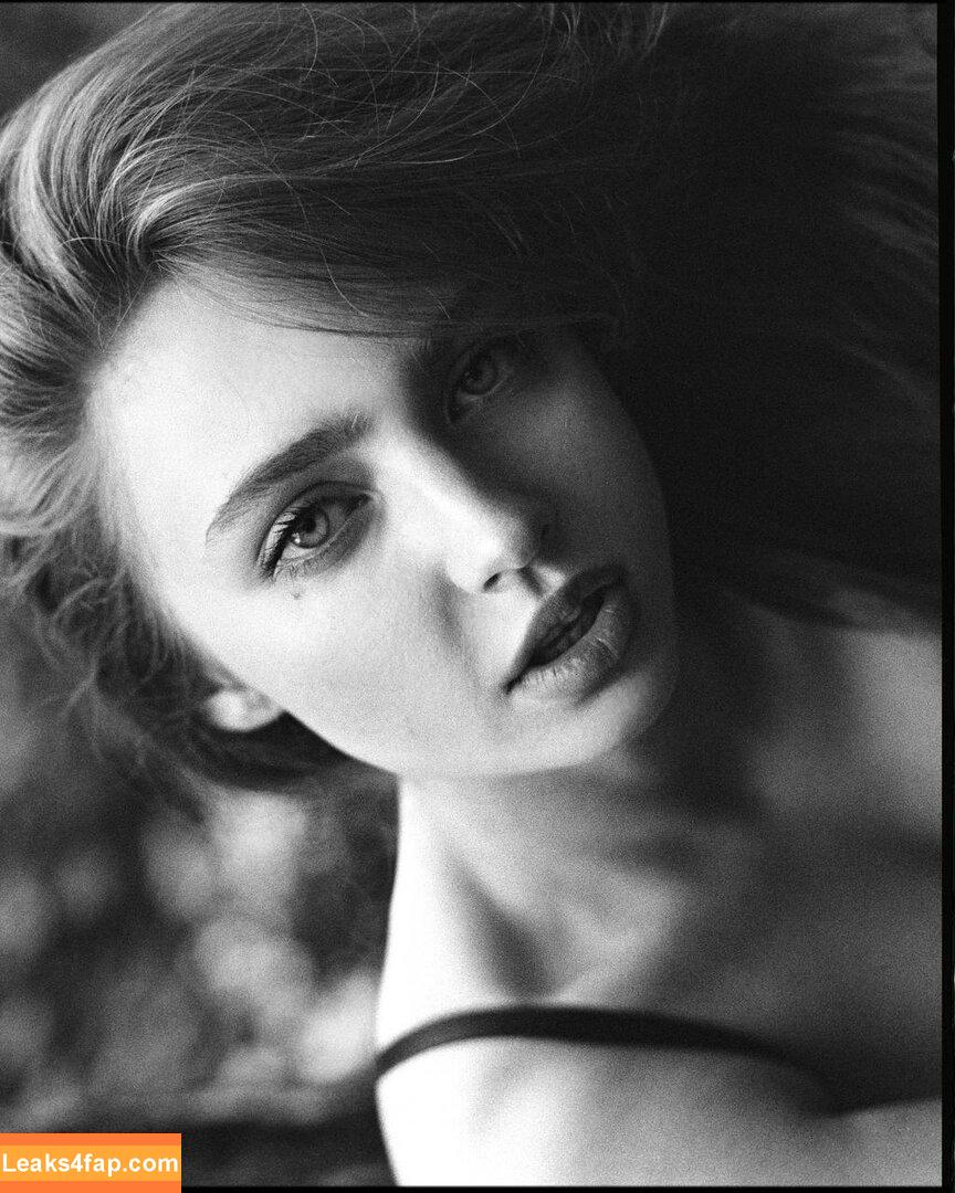 Renatarii / Renata Ri / renatari / renatarrii leaked photo photo #0946