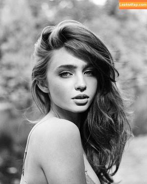 Renatarii photo #0938