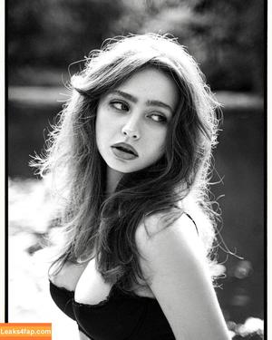 Renatarii photo #0941