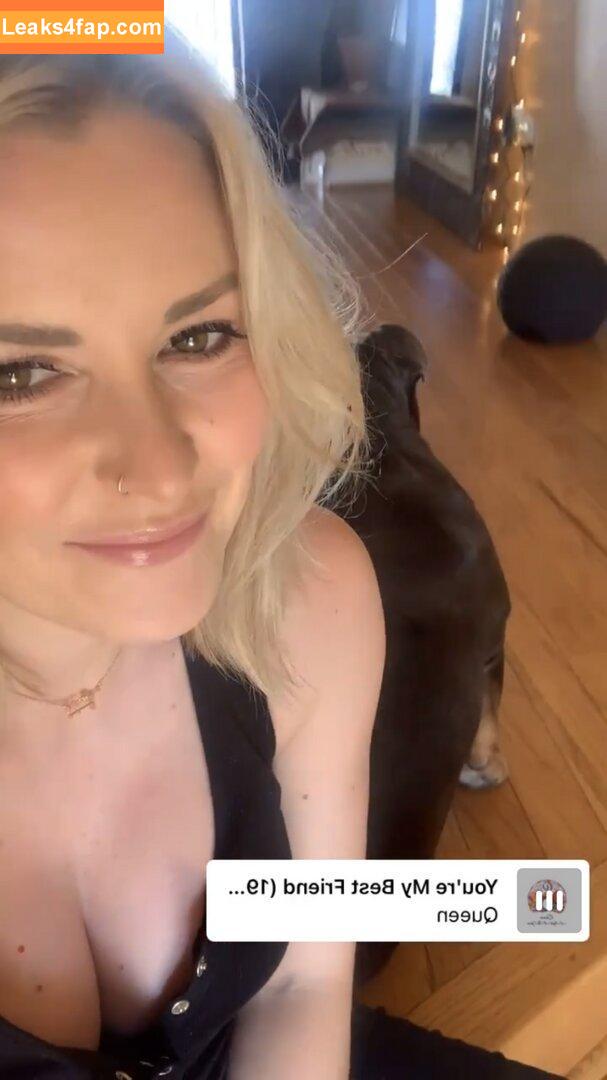 Renee Paquette / reneepaquette leaked photo photo #0083