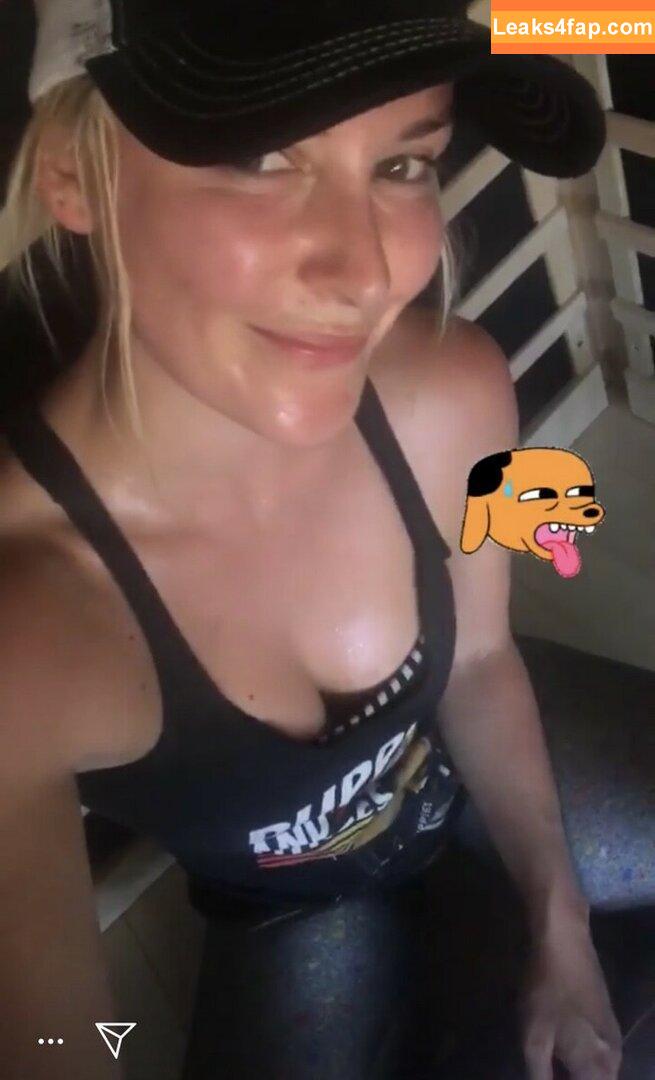 Renee Paquette / reneepaquette leaked photo photo #0086