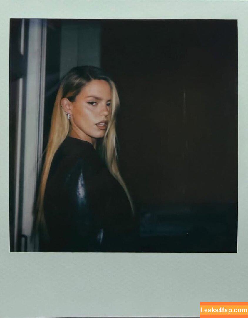 Renee Rapp / reneerapp leaked photo photo #0223