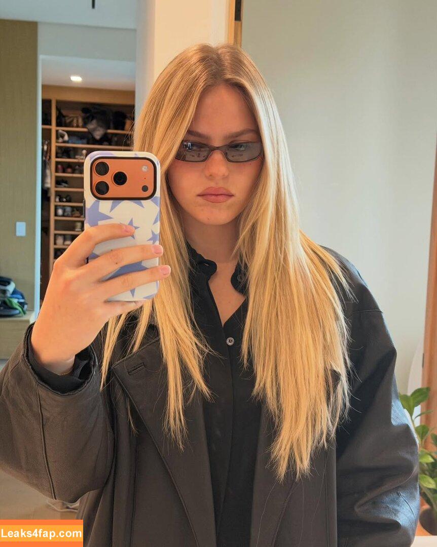 Renee Rapp / reneerapp leaked photo photo #0233