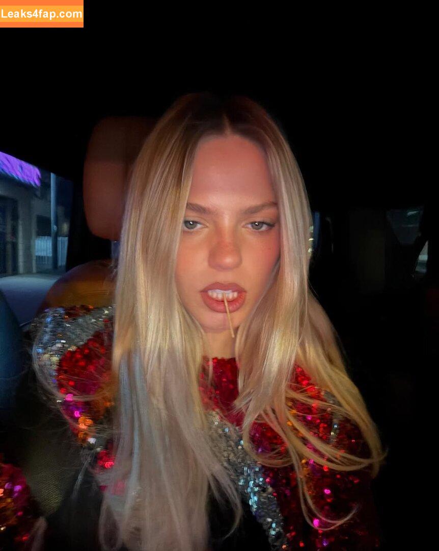 Renee Rapp / reneerapp leaked photo photo #0234