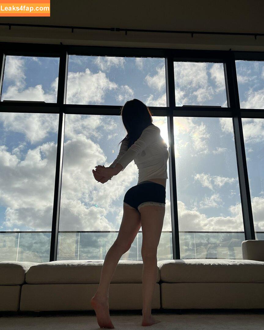 renhollister /  leaked photo photo #0046