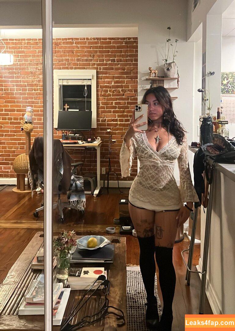 restingloveface /  leaked photo photo #0007