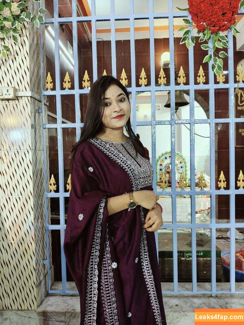 Reya Ghosh / riyaghosh2800 leaked photo photo #0024