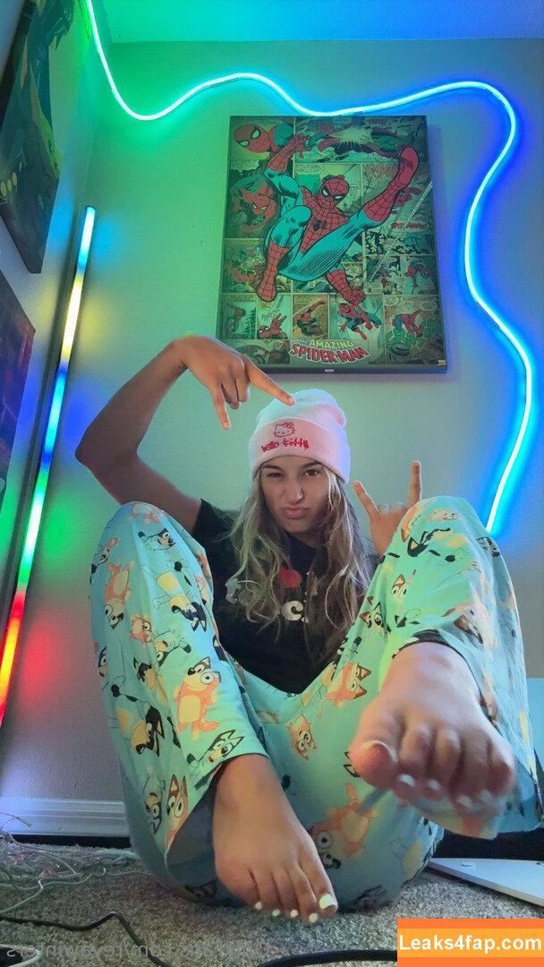 reyawinters /  leaked photo photo #0012