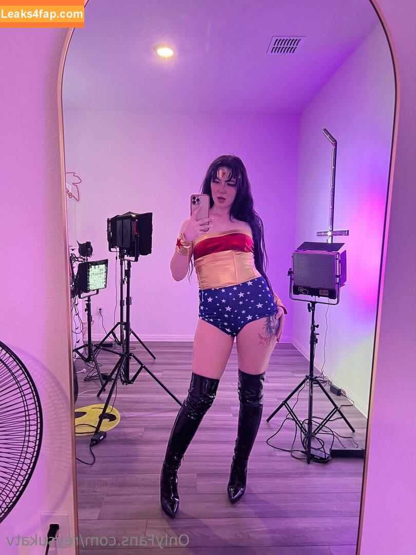 reysukatv / reysuka_ leaked photo photo #0011