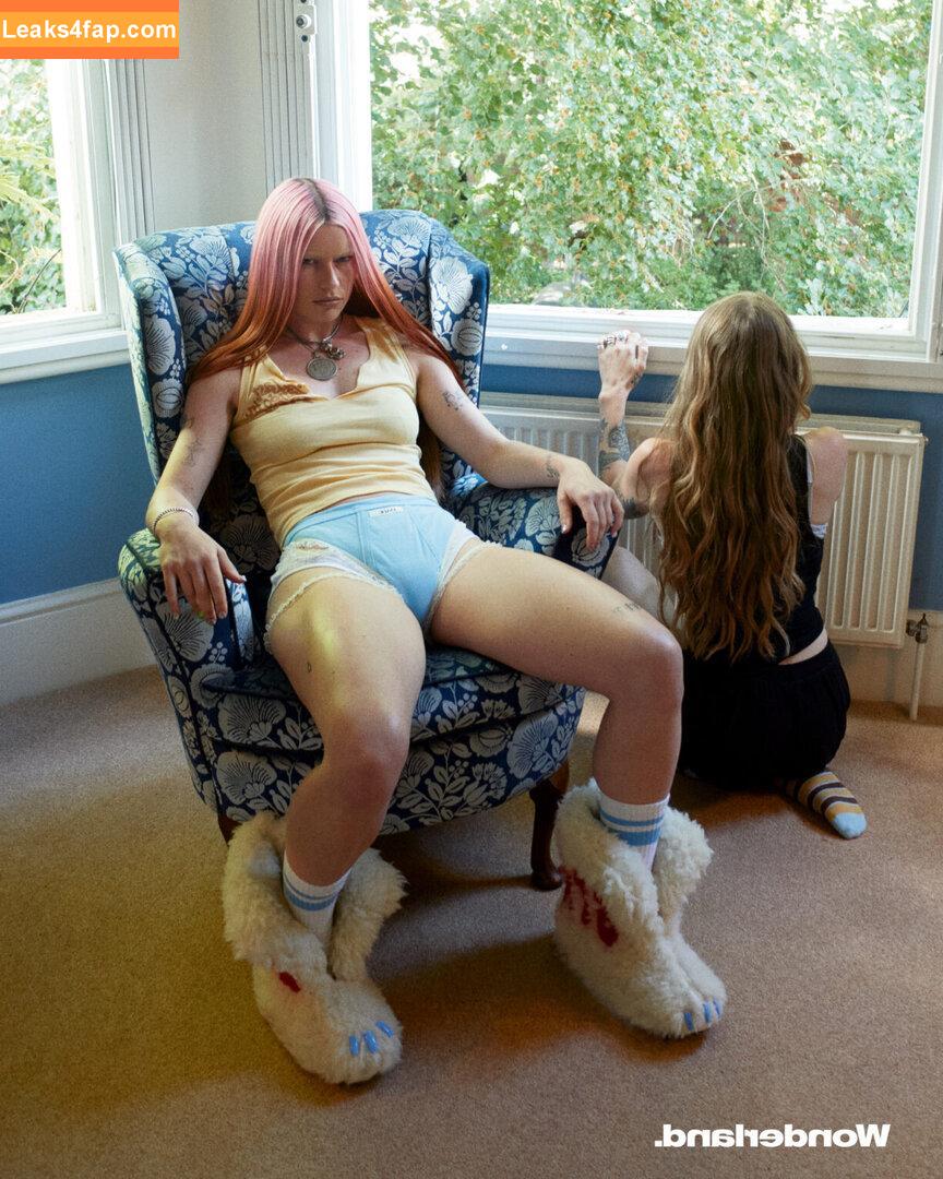 Rhian Teasdale / Wet Leg (band / rhianteasdale слитое фото фото #0043