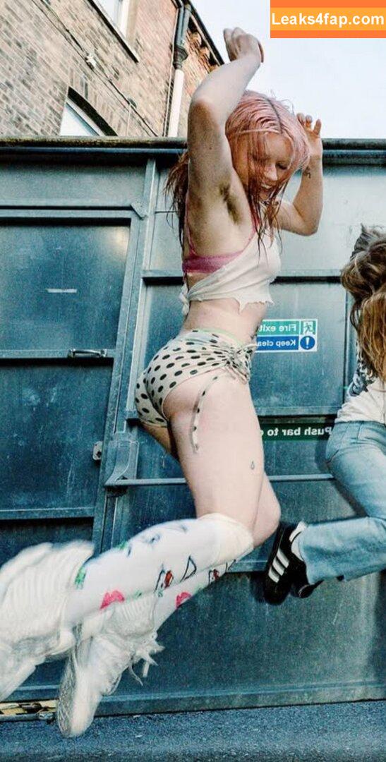 Rhian Teasdale / Wet Leg (band / rhianteasdale слитое фото фото #0052