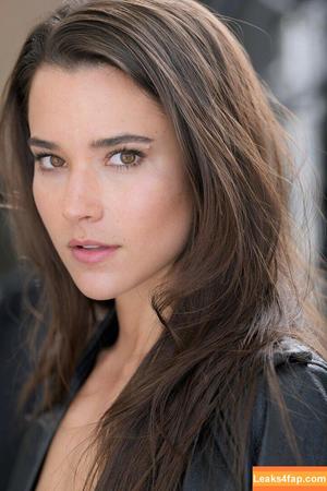 Rhiannon Fish photo #0018