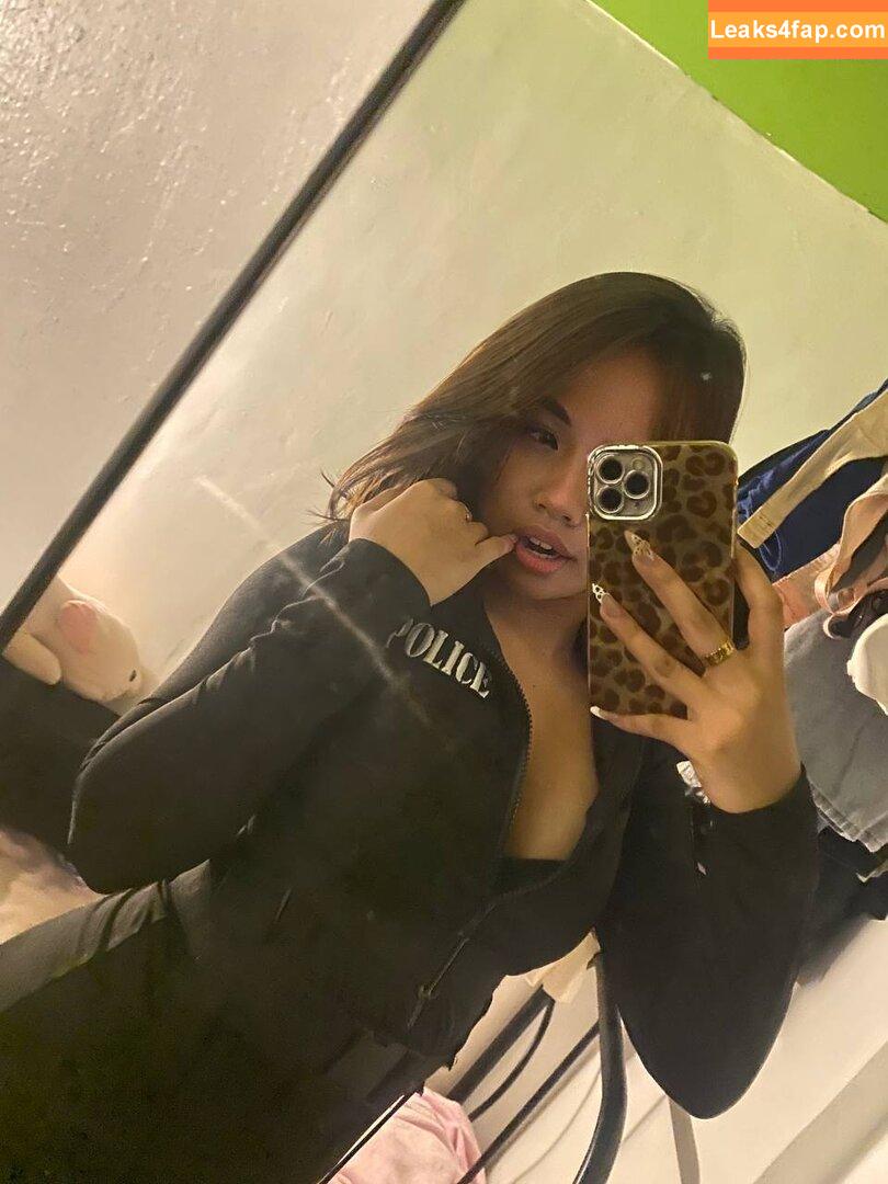 Rhioenna Lim / Rhioexxa_k / rrrrr_ely leaked photo photo #0010