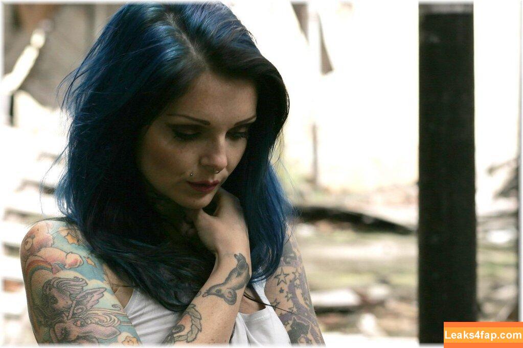 riaesuicide /  leaked photo photo #0009