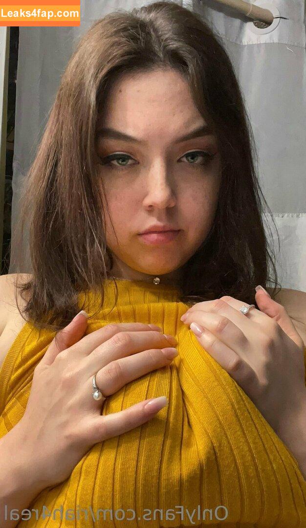 riah4real / Riah / mkkristine98 / riah4real__ leaked photo photo #0075