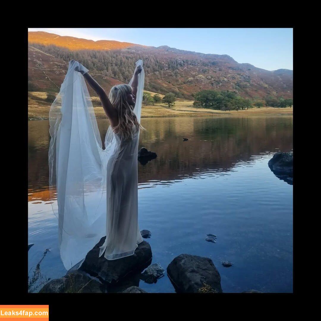 Rianne Downey / riannedowney слитое фото фото #0003