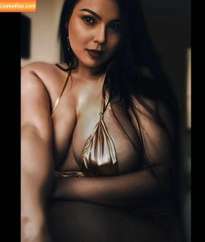 Richa Dutt фото #0014